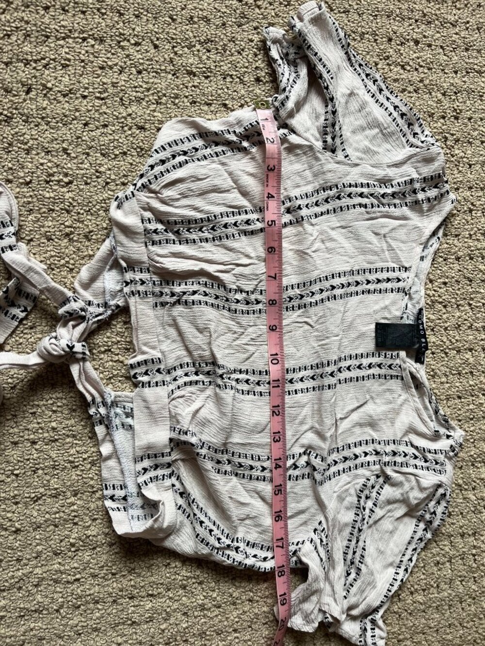 EUC Como Black 100% Rayon Festival Crop Top Blouse Ecru Striped Hearts Small - Picture 6 of 9